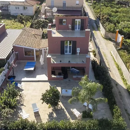 House Of The Three Lands וילה